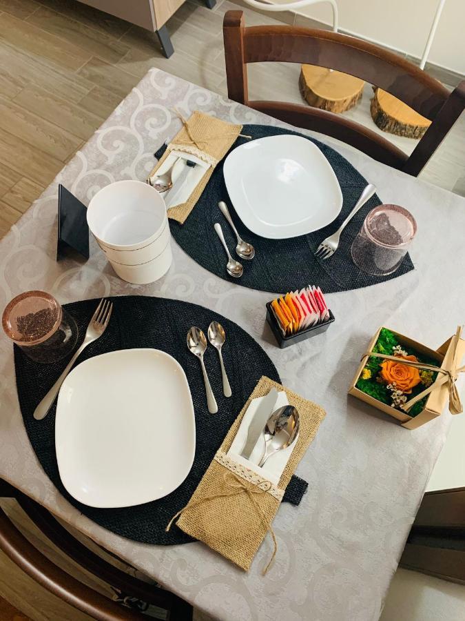 Residenza Lisy Hotell Verbania Exteriör bild