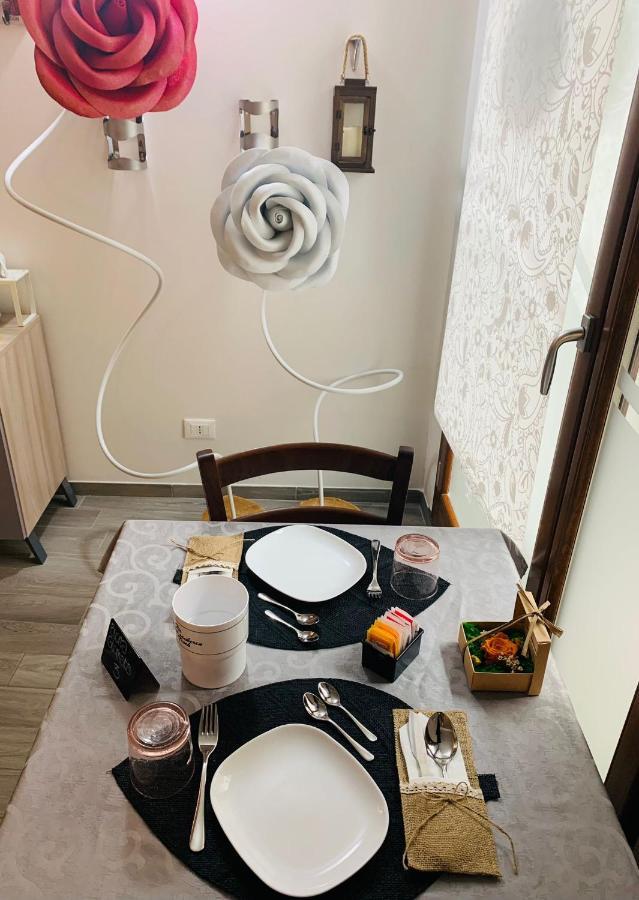 Residenza Lisy Hotell Verbania Exteriör bild