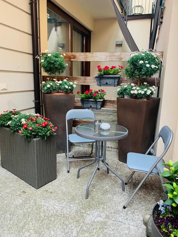 Residenza Lisy Hotell Verbania Exteriör bild