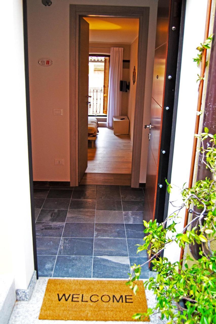 Residenza Lisy Hotell Verbania Exteriör bild